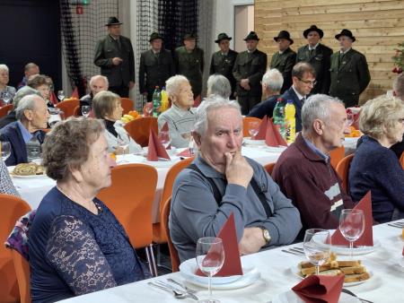 Novoletno srečanje krajank in krajanov Kotelj starih 80 let in več (4)